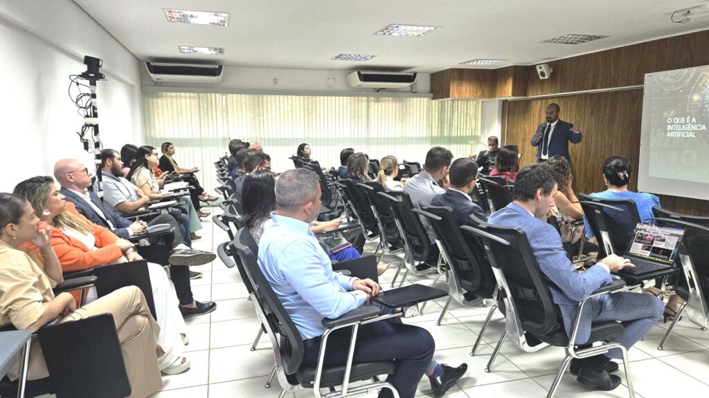 Workshop sobre inteligência artificial no Judiciário com magistrados e especialistas em Mato Grosso.